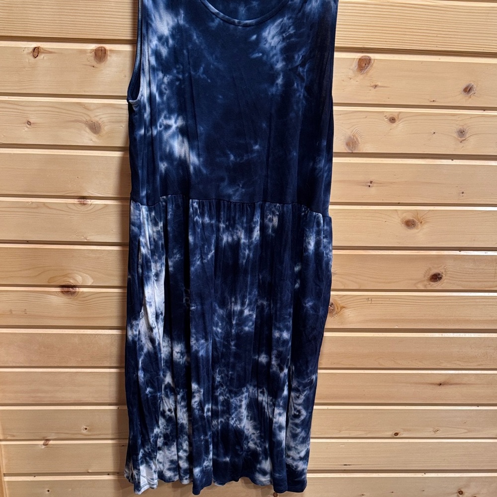 Elegant Navy Tie-Dye Midi Dress